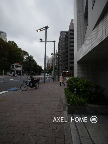 ラコント新宿セントラルパークアパートメント