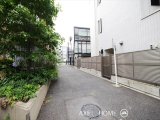 Q-ROOMS.（店舗）