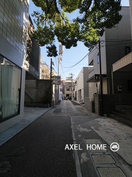 Corso Comodo 北参道　（コルソコモド北参道）