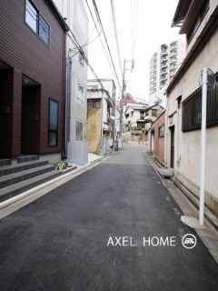 津之守荘　(ツノカミソウ)
