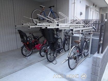 プレシス市谷台町坂
