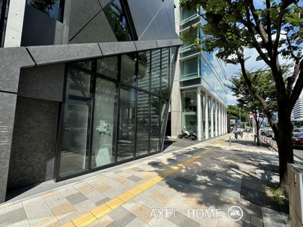 R³aoyama (アールキューブ青山)