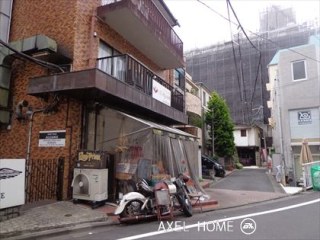 赤坂アンドロン