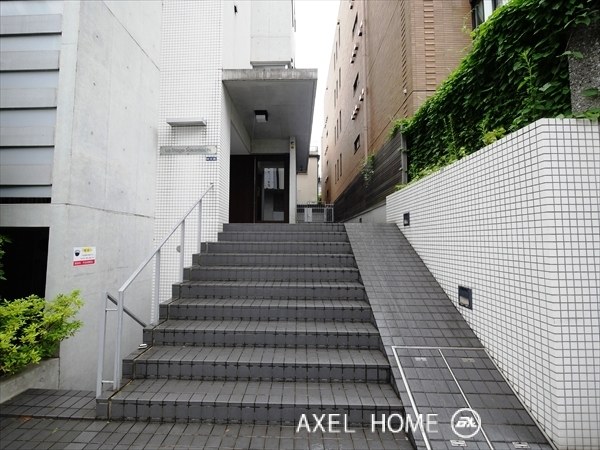 ラ・ステージ坂町　