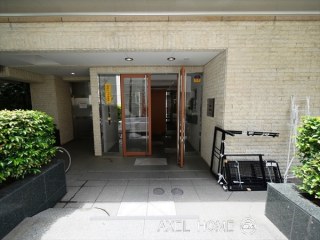 パレステュディオ新宿御苑前