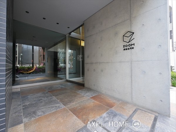 ZOOM四谷左門町 (ズーム四谷左門町)