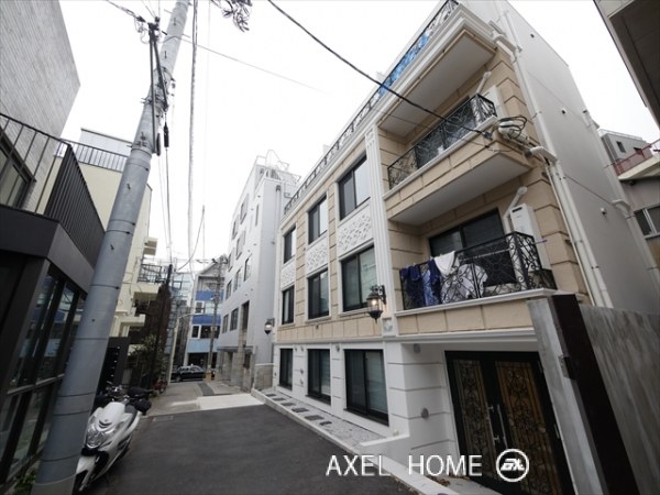 HJ PLACE Jingumae