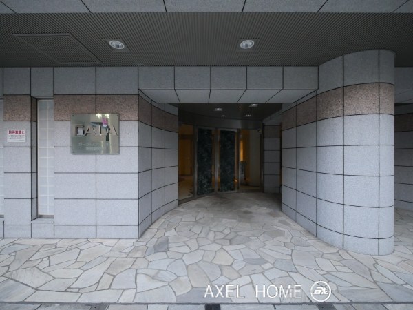 ガーラ・ステーション新宿御苑前