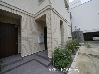 内藤町ガーデンコート　（住居・事務所）