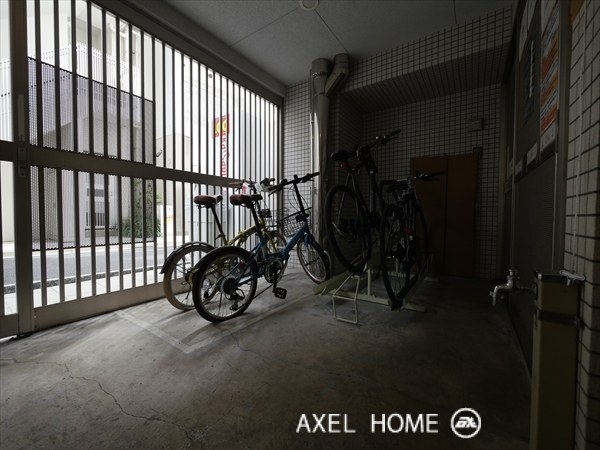 アクサス大手町ラクシーズ