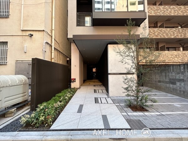 LUSSO AKASAKA（ルッソ赤坂）
