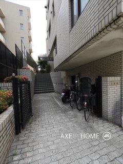 六番館