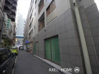 レオーネ三越前