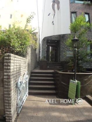 原宿MOA　(住居・事務所)
