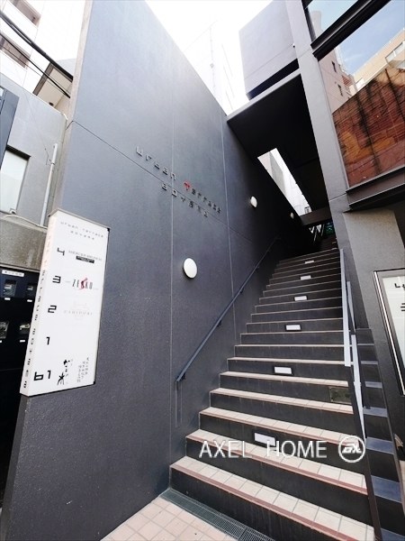 アーバンテラス青山　（店舗）
