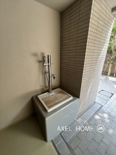 ウエリス市谷加賀町
