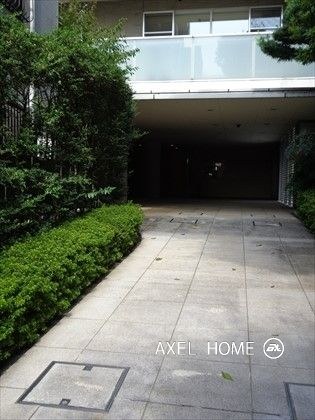 ジロー元麻布 （JIRO MOTOAZABU）