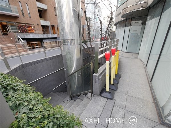 ファノス表参道　（店舗・事務所）