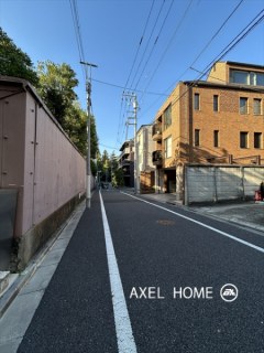 リバーハウス