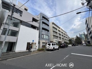 カーデ青山