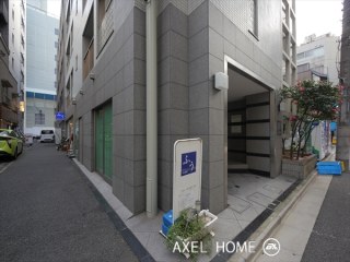 レオーネ三越前