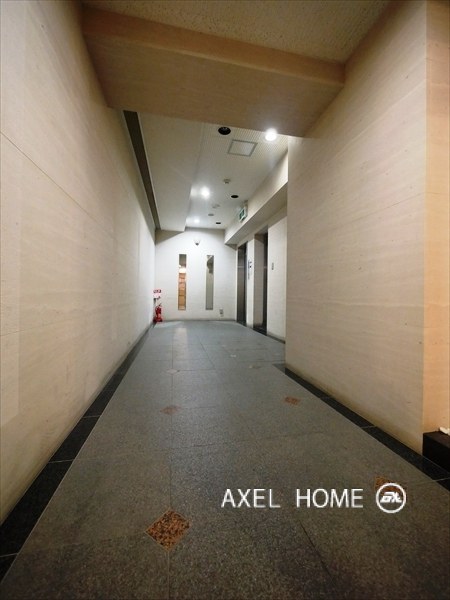 YOKOTAHOUSE (ヨコタハウス)
