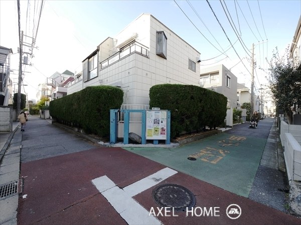 四谷ホームズ