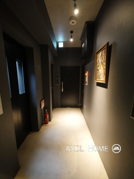 VAINQUEUR iwamotocho(ヴァンクール岩本町)