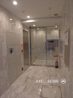 LA STUDIO SHINBASHI （ラ ステュディオ新橋）