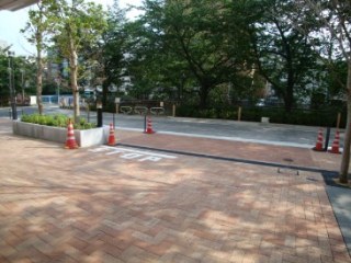 プリズムタワー　