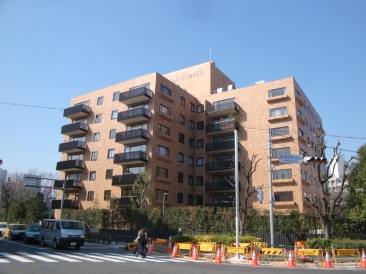 王子ホームズ青山　（OJI　HOMES　AOYAMA）