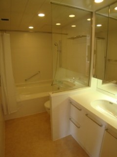 王子ホームズ青山　（OJI　HOMES　AOYAMA）