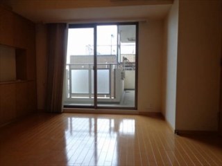 アピス神宮外苑