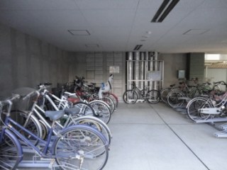 アクシルコート島津山南