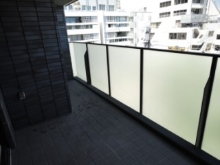 ATホームズ六本木