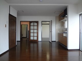 第8宮庭マンション