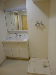 ラミアール明石町