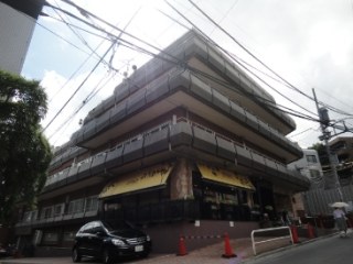 神宮ハイツ