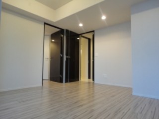 イニシアイオ西麻布 (INITIAIO NISHIAZABU)