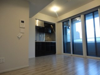 イニシアイオ西麻布 (INITIAIO NISHIAZABU)