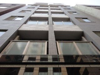 TISS　GINZA　（ティスギンザ）