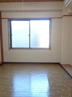 フォー＆フォー四谷ビル
