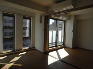 ゼファーズ日本橋浜町
