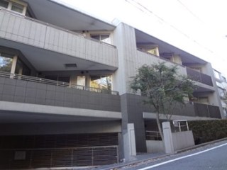 市谷逢坂ハウス