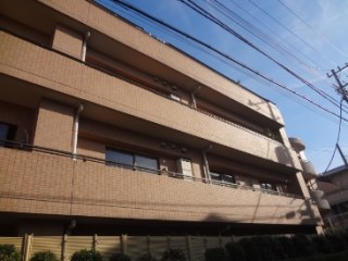 ファミールグラン四谷