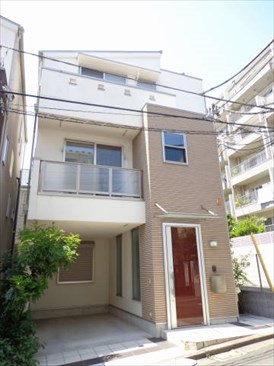 代々木2丁目戸建