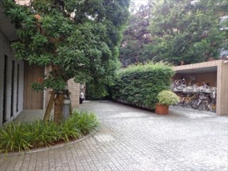 ライオンズマンション南青山グランフォート　（住居・事務所）