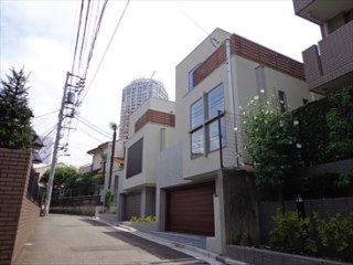 神宮前5丁目ハウス（AorB）