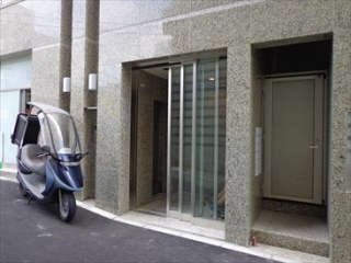 泰平ビル(店舗・事務所)
