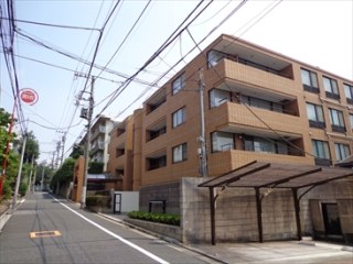 クリスティホームズ